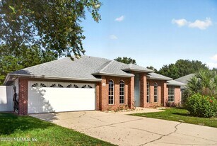 11828 Heather Grove Ln in Jacksonville, FL - Building Photo