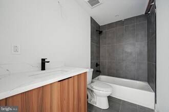 808 N 3rd St in Philadelphia, PA - Building Photo - Building Photo