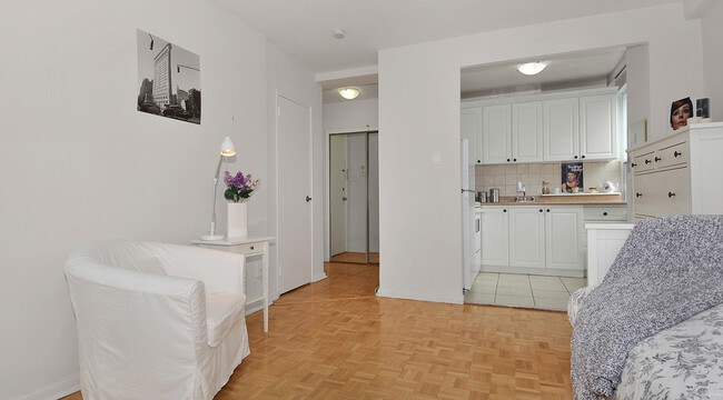 property at 214 St George St