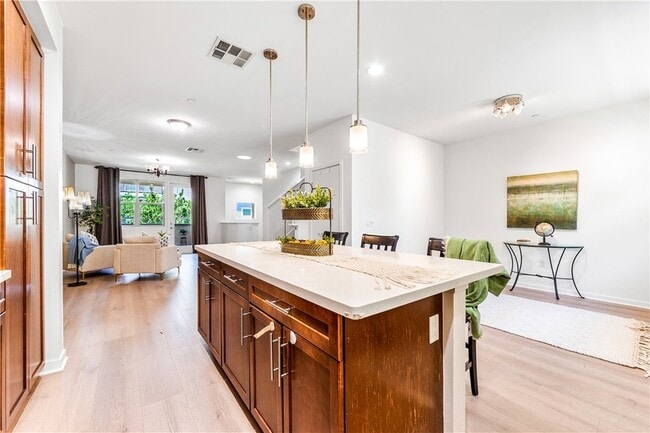 664 Colorado Cir in Carson, CA - Building Photo - Building Photo