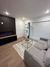 1219 Adelaide Dr in Dallas, TX - Building Photo - Building Photo