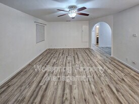 117 S Silver Ridge St in Ridgecrest, CA - Building Photo