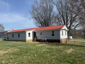 126 Red Kirby Rd in King, NC - Building Photo - Building Photo