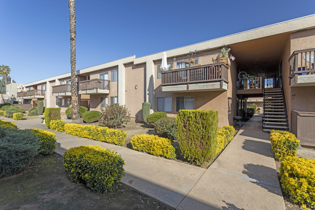 Ashwood Apartments in Lakeside, CA - Building Photo