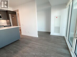 38 Monte Kwinter Ct in Toronto, ON - Building Photo - Building Photo