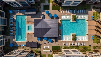 Reserve on Kingsland in Katy, TX - Building Photo