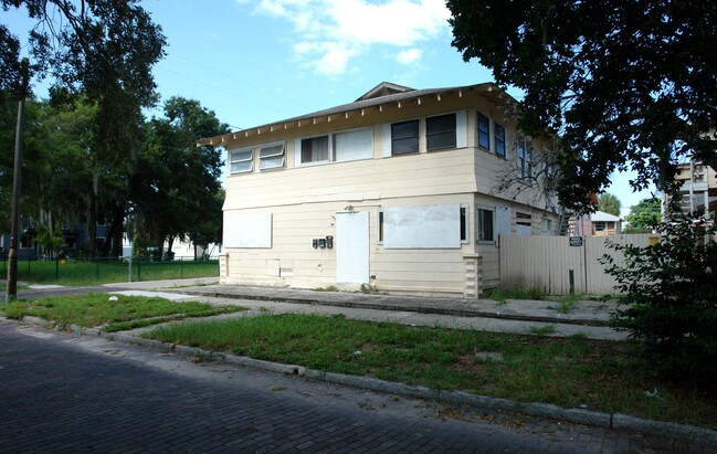 832 13th St N in St. Petersburg, FL - Building Photo - Building Photo