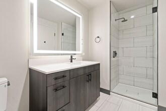 145 N Ada St in Chicago, IL - Building Photo - Building Photo