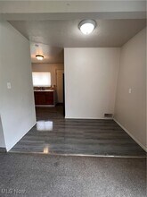 3028 Northgate Ave-Unit -1/2 in Youngstown, OH - Building Photo - Building Photo