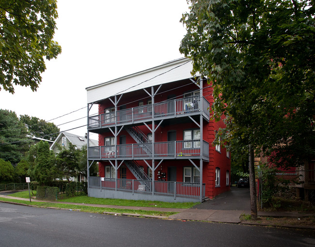 9 West St in New Britain, CT - Building Photo - Building Photo