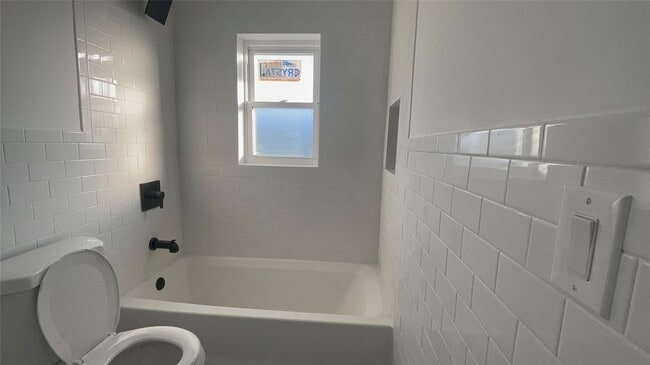 69-1 Burchell Ave in Queens, NY - Building Photo - Building Photo