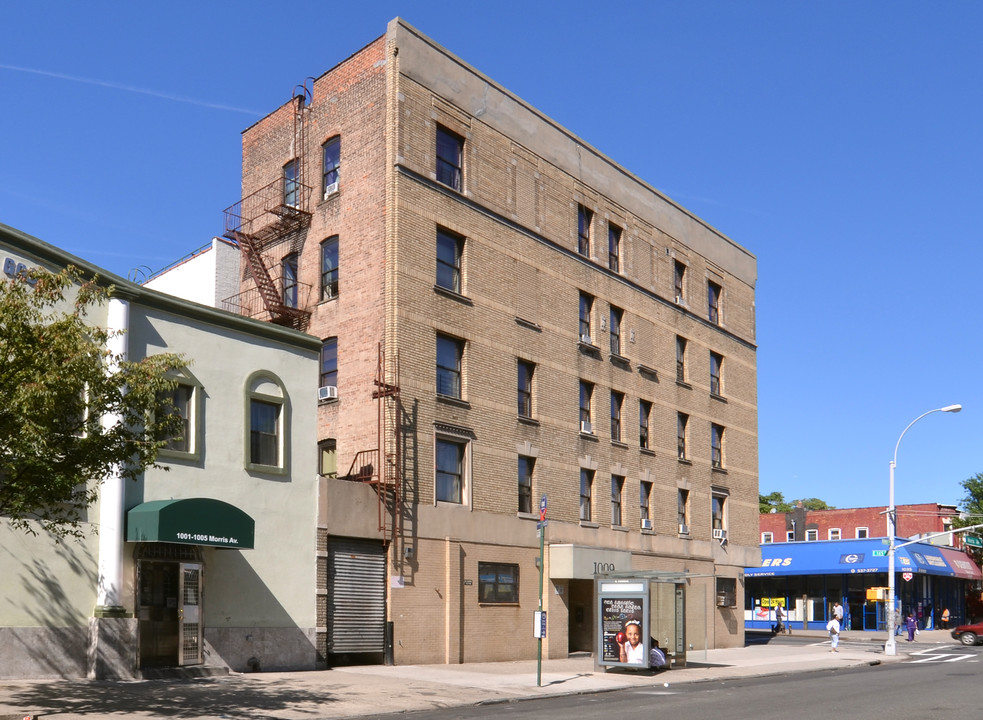 1009 Morris Ave in Bronx, NY - Building Photo