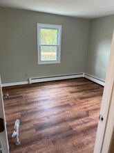 24 Steinhardt Ave in Old Bridge, NJ - Building Photo - Building Photo