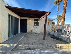 37273 Bankside Dr, Unit 4 in Cathedral City, CA - Building Photo - Building Photo