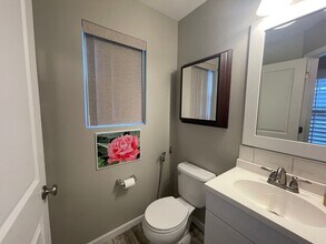 10950 Poplar Bluff Ct in Portage, MI - Building Photo - Building Photo