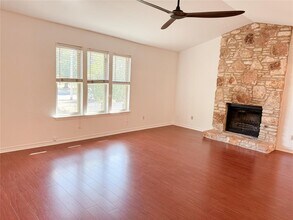 11910 Stout Oak Trail in Austin, TX - Building Photo - Building Photo