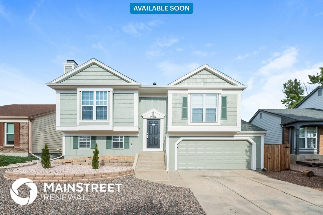 2884 S Genoa St in Aurora, CO - Building Photo
