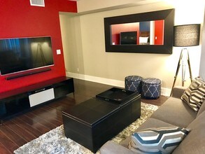 469 Commonwealth Avenue-Unit -N/A in Boston, MA - Building Photo - Building Photo