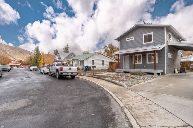 113 Perry St in Cashmere, WA - Building Photo - Building Photo