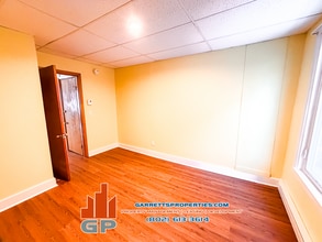 36 Maple Ave, Unit 2 in Barre, VT - Foto de edificio - Building Photo