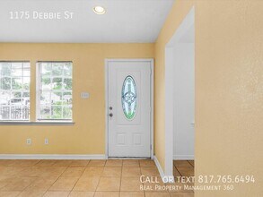 1175 Debbie Dr in Fort Worth, TX - Building Photo - Building Photo