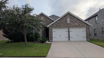 987 Canterbury Lane in Forney, TX - Building Photo