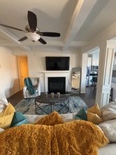 2402 Fitts Dr in Conyers, GA - Foto de edificio - Building Photo