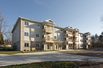 Southtree Apartments in Lansing, MI - Building Photo - Building Photo