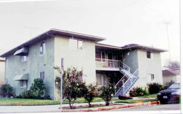 2951-2961 Luna Dr in Ventura, CA - Foto de edificio - Building Photo