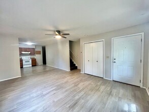 708 Douglas St in Bloomington, IL - Building Photo - Building Photo
