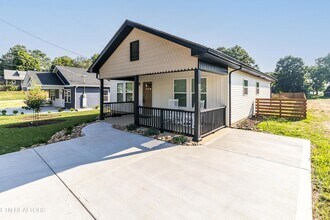 205 Kingwood Rd, Unit D in Knoxville, TN - Building Photo - Building Photo