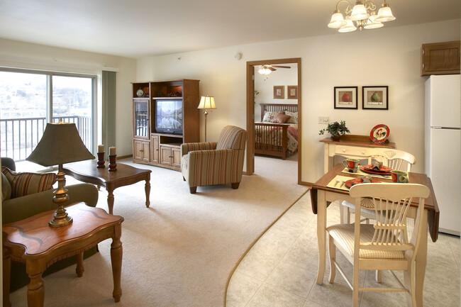 Rivershores Regency for Active Adults 55+