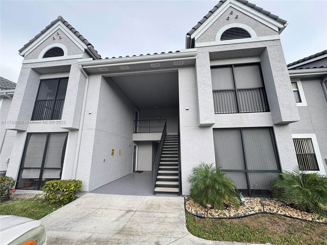 10381 SW 150th Ct in Miami, FL - Building Photo - Building Photo