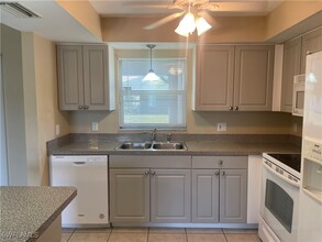 414 SE 14th Terrace in Cape Coral, FL - Building Photo - Building Photo