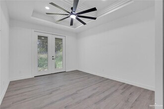 16 Makayla Dr in San Juan, TX - Foto de edificio - Building Photo