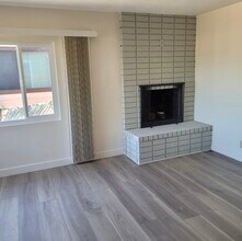 2614 Voorhees Ave, Unit B in Redondo Beach, CA - Building Photo - Building Photo