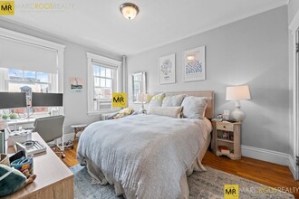 272 Newbury St, Unit 14 in Boston, MA - Building Photo - Building Photo