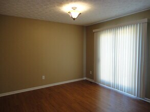 531 Sherman Dr in Franklin, OH - Building Photo - Building Photo