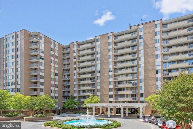 property at 3001 Veazey Terrace NW