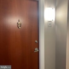 915 E St NW in Washington, DC - Building Photo - Building Photo