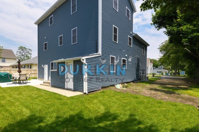 property at 21 Ashbrook Rd