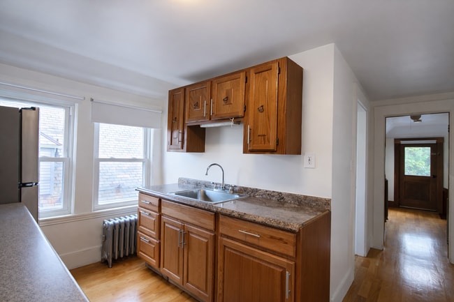 28 Commonwealth Rd, Unit 3
