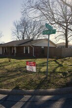 1690 Henegar Dr in Siloam Springs, AR - Building Photo - Building Photo