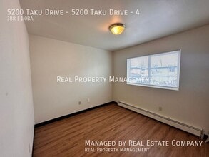 5200 Taku Dr in Anchorage, AK - Building Photo - Building Photo