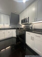 1778 Commonwealth Ave in Boston, MA - Building Photo - Building Photo