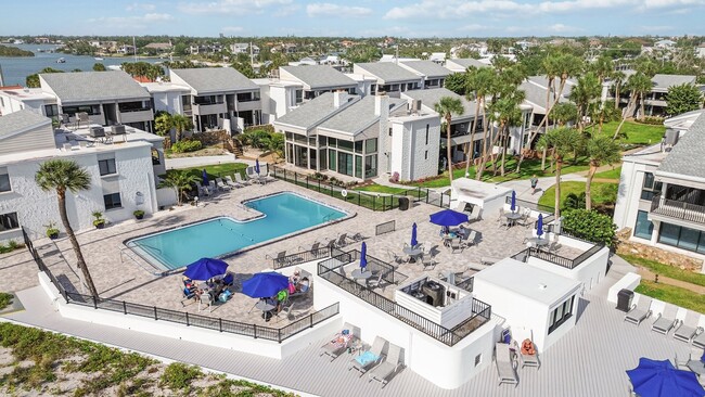 property at 1555 Tarpon Center Dr