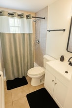 32811 CR-473 in Leesburg, FL - Foto de edificio - Building Photo