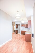 1586 N Clybourn Ave-Unit -2 in Chicago, IL - Building Photo - Building Photo
