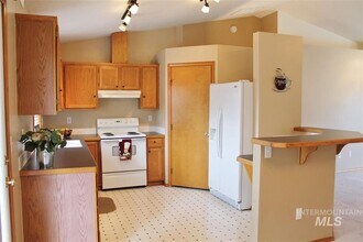 5503 S Onaga Pl in Boise, ID - Foto de edificio - Building Photo