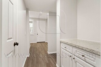 361 Flyers Ln in Tustin, CA - Building Photo - Building Photo